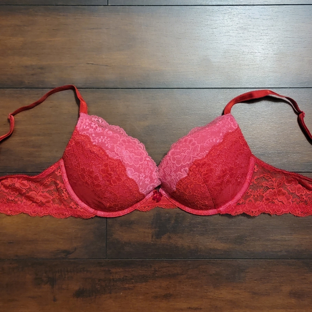 Victoria's Secret Push Up Lace Bra
